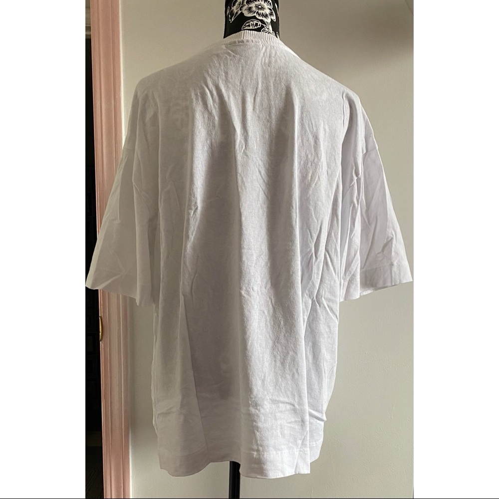 Graphic Tee - Picture 2 of 3